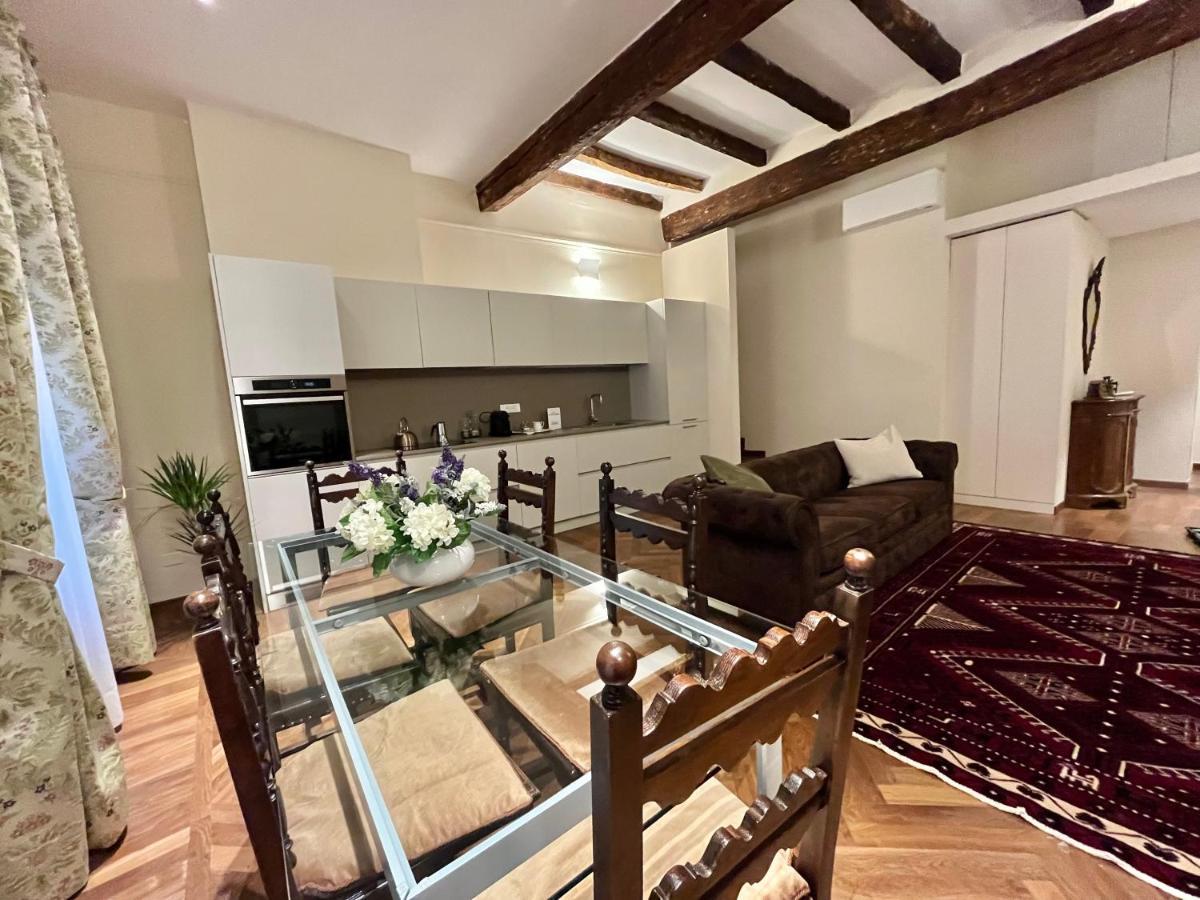 Lovely 2 Bedroom Apartment Nearby Piazza Maggiore Bolonha Exterior foto