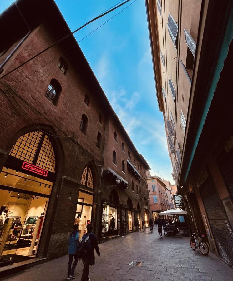 Lovely 2 Bedroom Apartment Nearby Piazza Maggiore Bolonha Exterior foto
